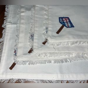 Pottery Barn Kids 100%Cotton Vintage Set of 4 White Placemats. Size 12”x12”